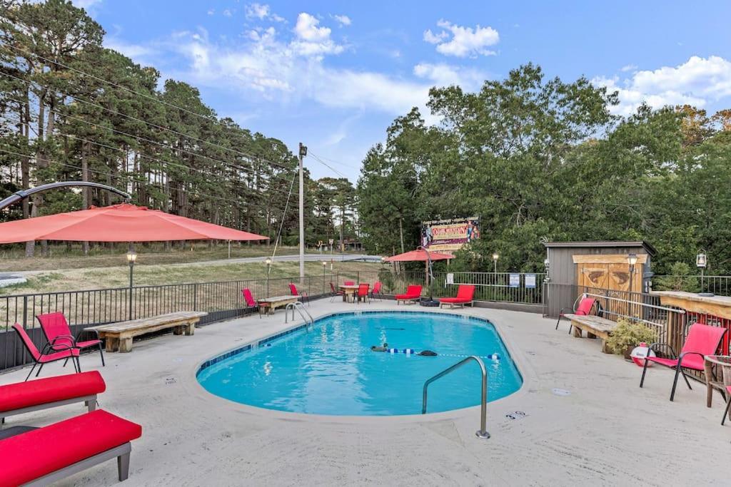 Stonegate Lodge 2 Queen Beds Fast Wifi 50In Tv Salt Water Pool Room # 305 Eureka Springs Dış mekan fotoğraf
