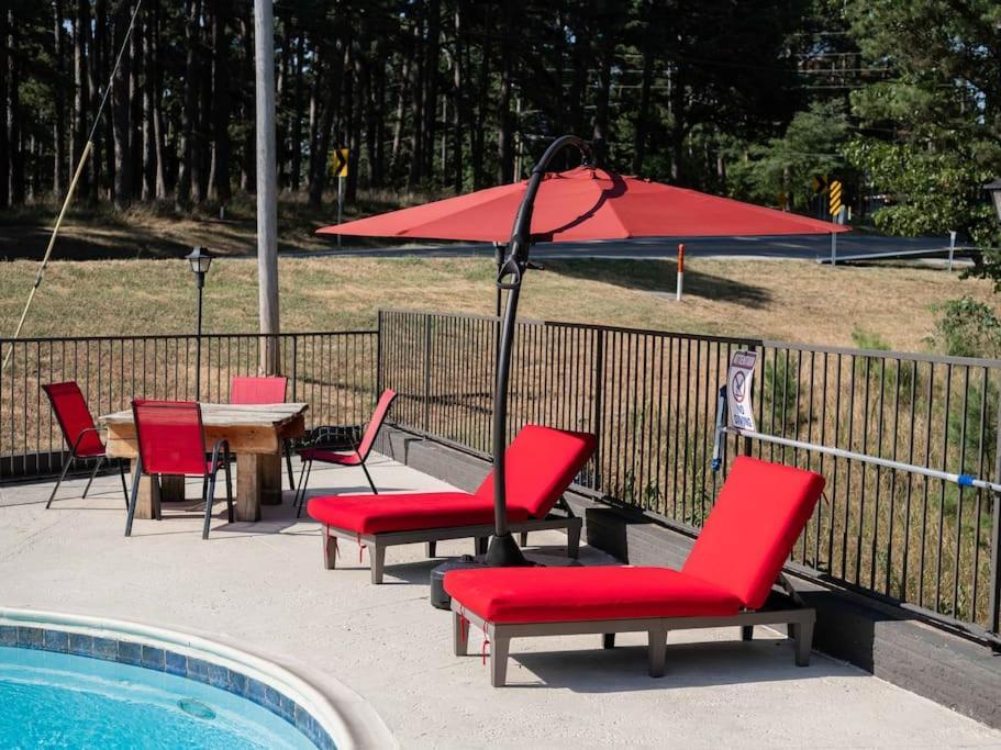 Stonegate Lodge 2 Queen Beds Fast Wifi 50In Tv Salt Water Pool Room # 305 Eureka Springs Dış mekan fotoğraf