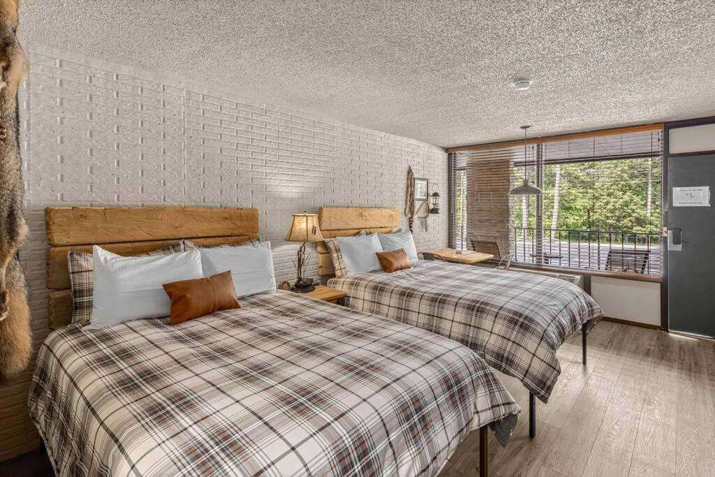 Stonegate Lodge 2 Queen Beds Fast Wifi 50In Tv Salt Water Pool Room # 305 Eureka Springs Dış mekan fotoğraf